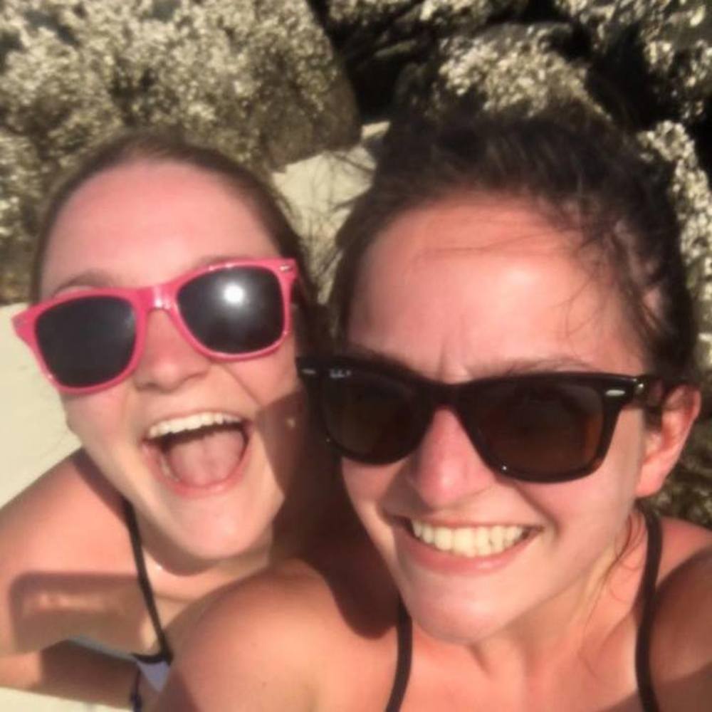 Meet your Posher, Caitlin